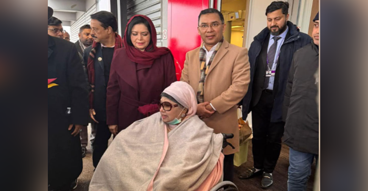 খালেদা জিয়াকে লন্ডন ক্লিনিকে নিয়ে গেলেন তারেক রহমান