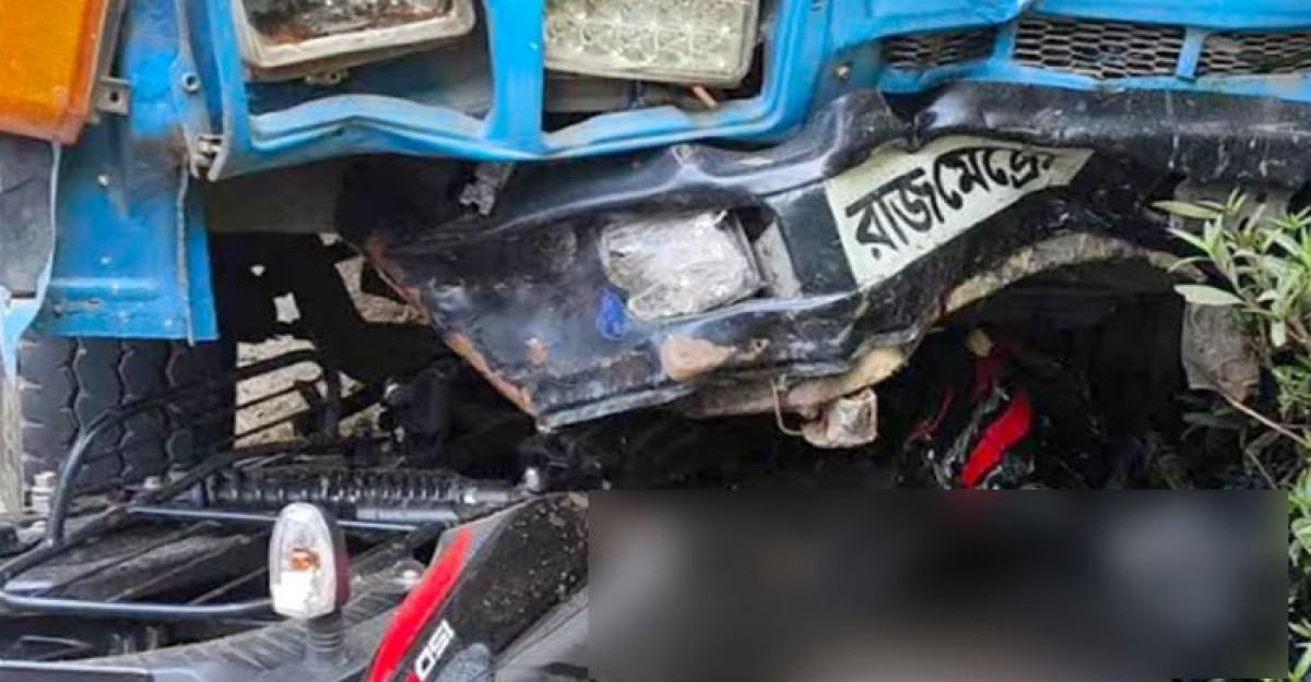 নাটোরে মোটরসাইকেল দুর্ঘটনায় ৩ কিশোর নিহত