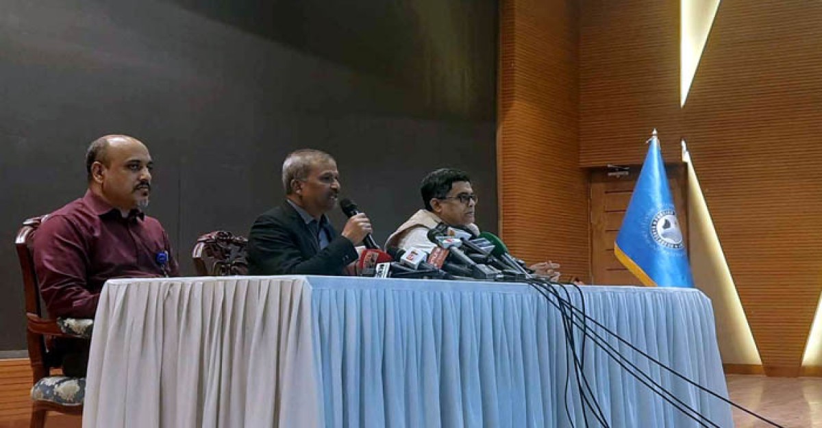 ফেব্রুয়ারির মাঝামাঝিতে রাজনৈতিক দলগুলোর মতামত নেওয়া হবে: আসিফ নজরুল