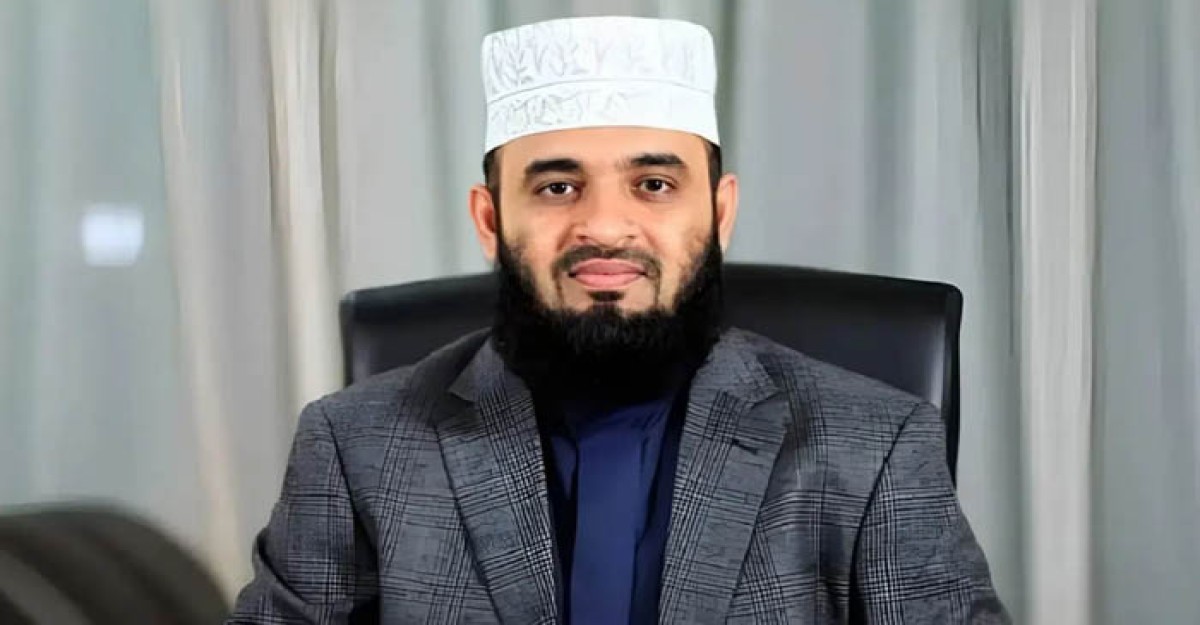 চলমান আইনশৃঙ্খলা পরিস্থিতি নিয়ে আজহারির স্ট্যাটাস