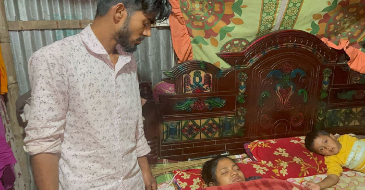 চেতনানাশক খাবার খাইয়ে লুট, একই বাড়ির ১২ জন হাসপাতালে