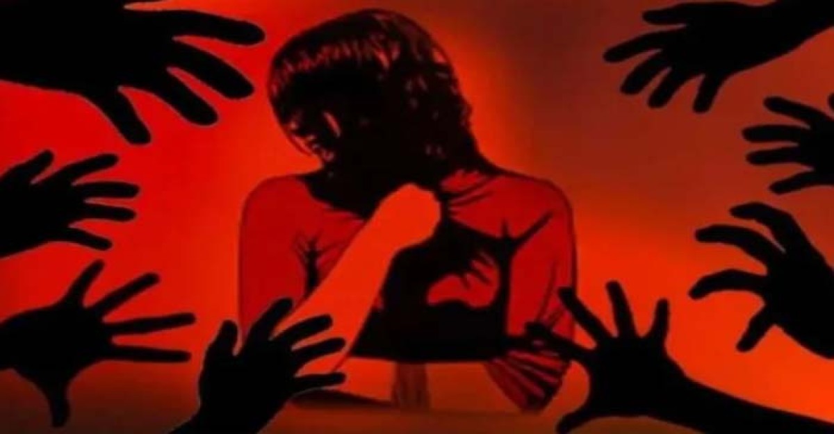 সোনারগাঁয়ে অস্ত্র ঠেকিয়ে ছিনতাইয়ের পর নারীকে গণধর্ষণ, গ্রেফতার ১