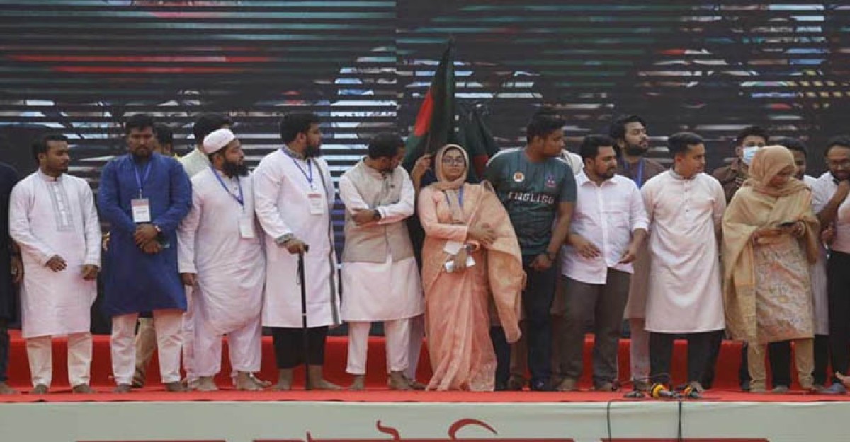 আত্মপ্রকাশের মঞ্চে নাহিদ-আখতারসহ জাতীয় নাগরিক পার্টির নেতারা
