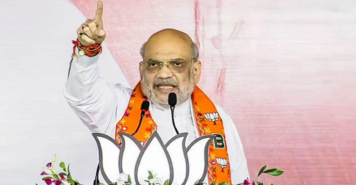 অবৈধ বাংলাদেশিদের বিরুদ্ধে কঠোর ব্যবস্থার নির্দেশ অমিত শাহর
