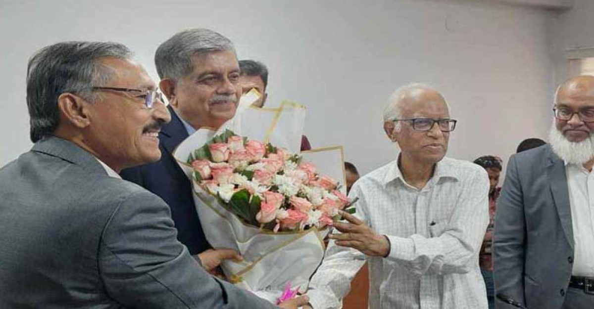স্বপ্ন দেখি, শিক্ষার্থীরা দেশের ভেতরেই তাদের ভবিষ্যৎ দেখবে