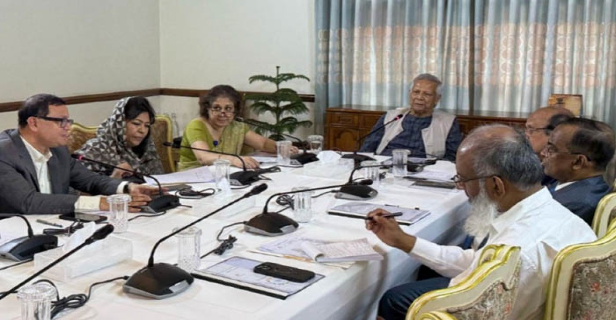 ১০ বছর ধরে বন্ধ দুই পানি শোধনাগার প্রকল্প: প্রধান উপদেষ্টার ক্ষোভ