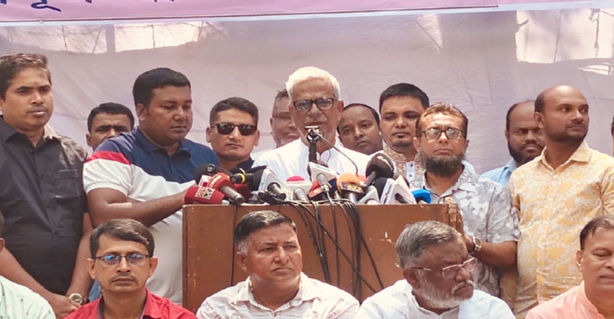 হাসিনা বাংলাদেশের সকল কিছু হিন্দুস্তানের কাছে ইজারা দেয়ার সরকার ছিল: ফারুক