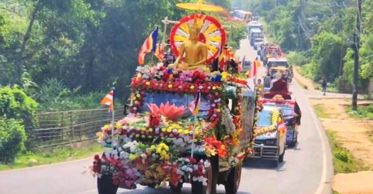 কক্সবাজারে ধর্মীয় ভাবগাম্ভীর্যে পালিত ত্রি-স্মৃতি বিজড়িত শুভ বুদ্ধ পূর্ণিমা