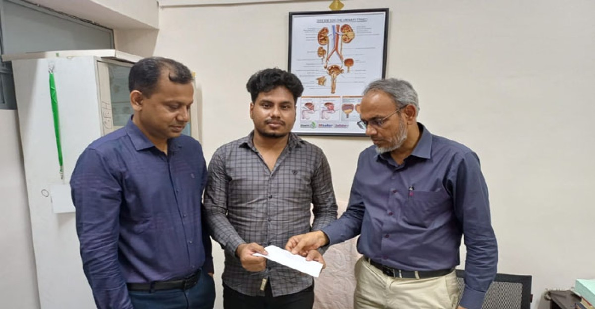 ৫ আগষ্ট গুলিবিদ্ধ তরুণ সালমানের পাশে তারেক রহমান