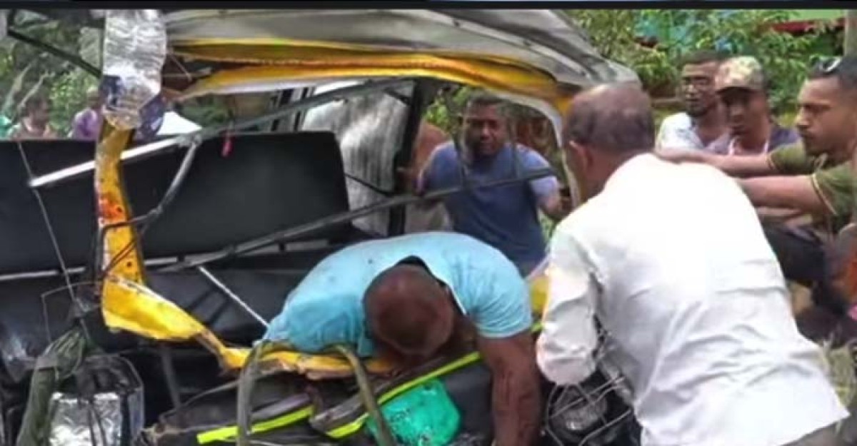 নায় ট্যাংকলরি-মাহিন্দ্রা মুখোমুখি সংঘর্ষে নিহত ৩