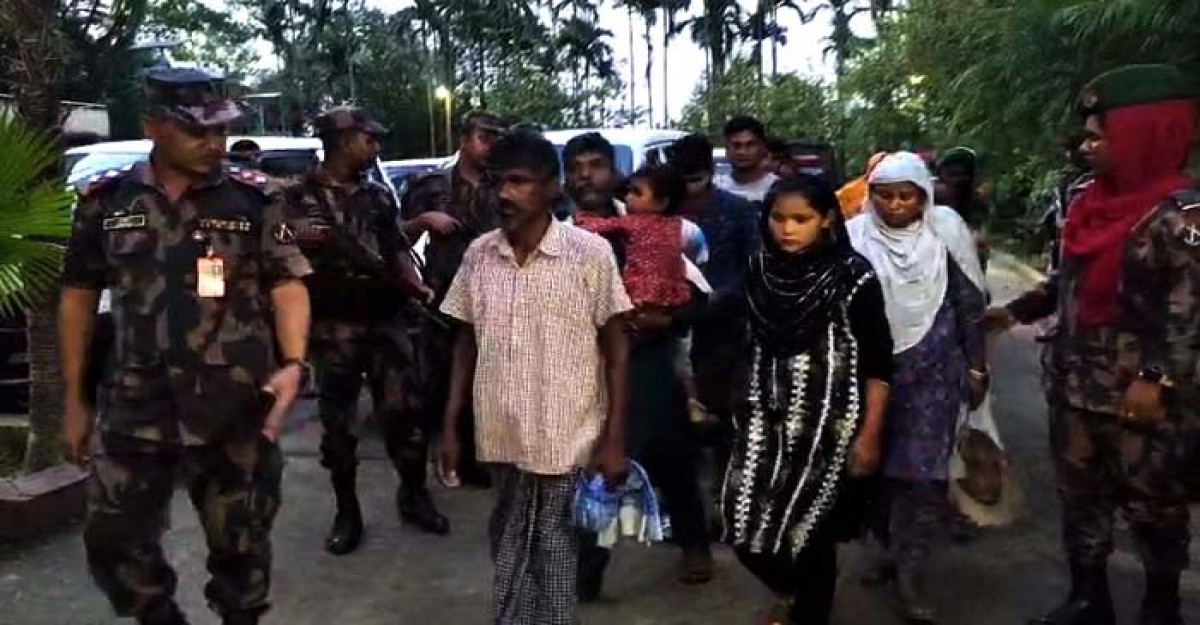 বড়লেখা সীমান্ত দিয়ে আরোও ১২১ জনকে পুশইন করল বিএসএফ