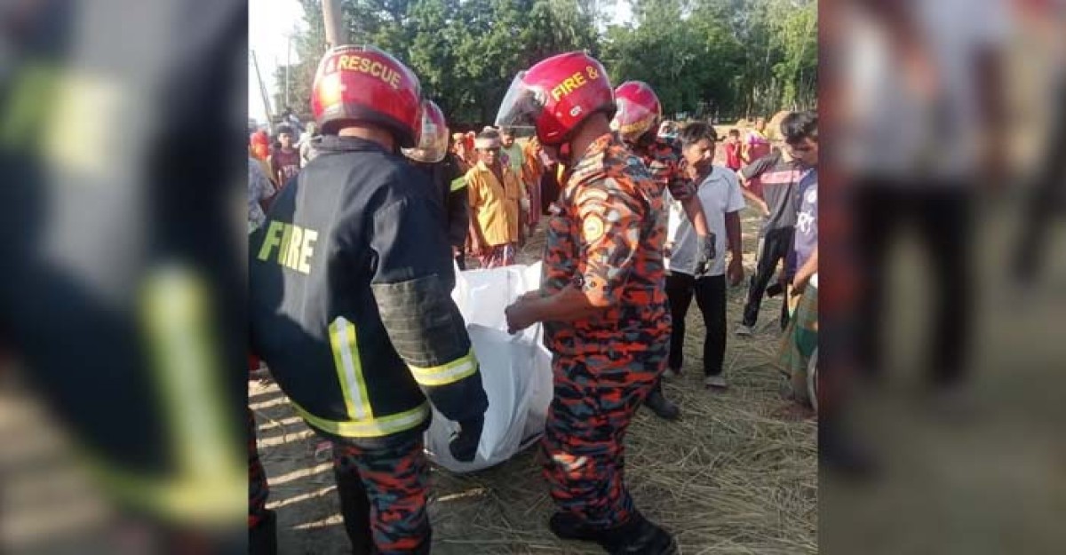 গাইবান্ধায় বাস চাপায় রিকশাচালকের মৃত্যু