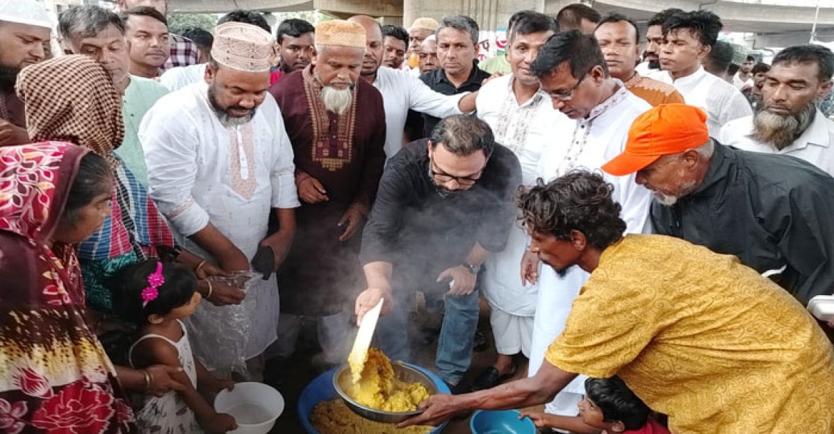 জলাবদ্ধতায় ক্ষতিগ্রস্ত ৩ হাজার পরিবারের পাশে: আমিনুল হক