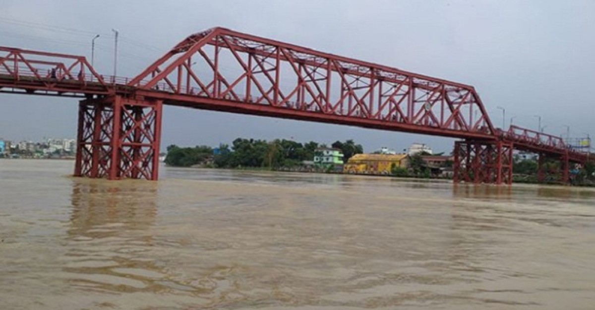 ভারী বর্ষণের ফলে সিলেটে বাড়ছে নদ-নদীর পানি