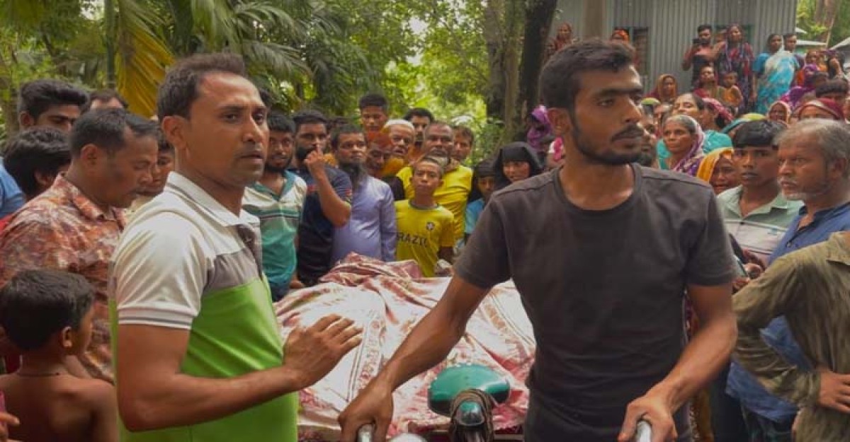 ধামরাইয়ে ২ ছেলেসহ মায়ের লাশ উদ্ধার