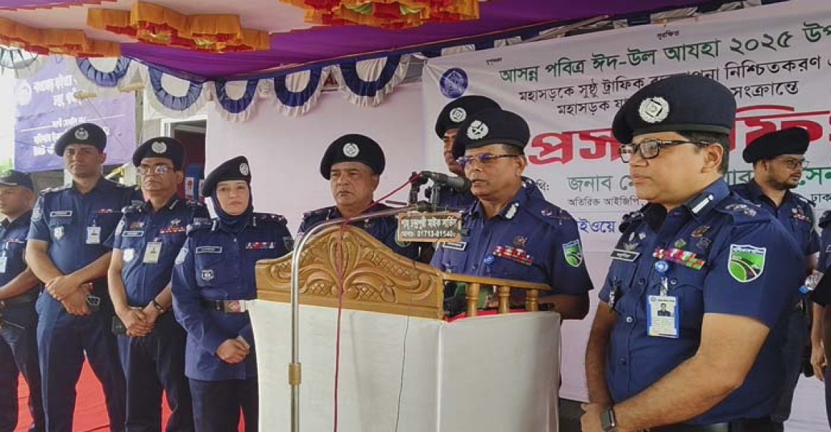 ঈদযাত্রা নির্বিঘ্ন রাখতে মহাসড়কে বিশেষ ট্রাফিক ব্যবস্থার উদ্যোগ