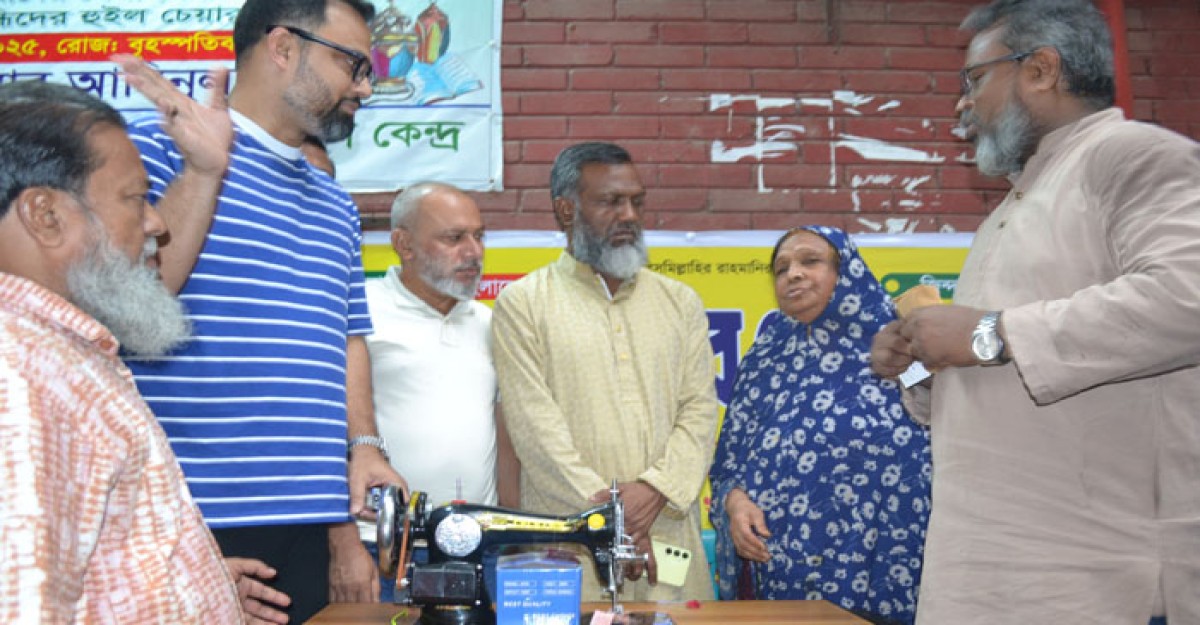 বিনামূল্যে কম্পিউটার প্রশিক্ষণ ও ফ্রি ফ্রাইডে ক্লিনিক উদ্বোধন করলেন আমিনুল হক
