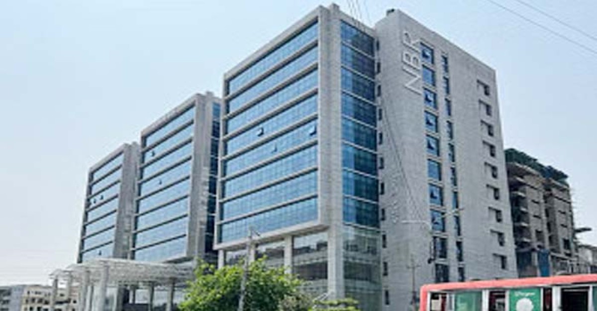 বড় আকারে রাজস্ব ঘাটতির শঙ্কা!