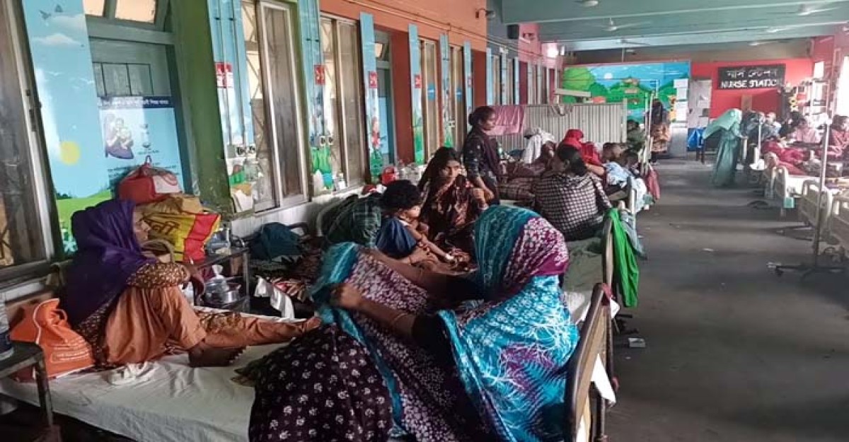 মৌলভীবাজারে কার্যকর উদ্যোগ নেই করোনার: মানছে না স্বাস্থ্যবিধি