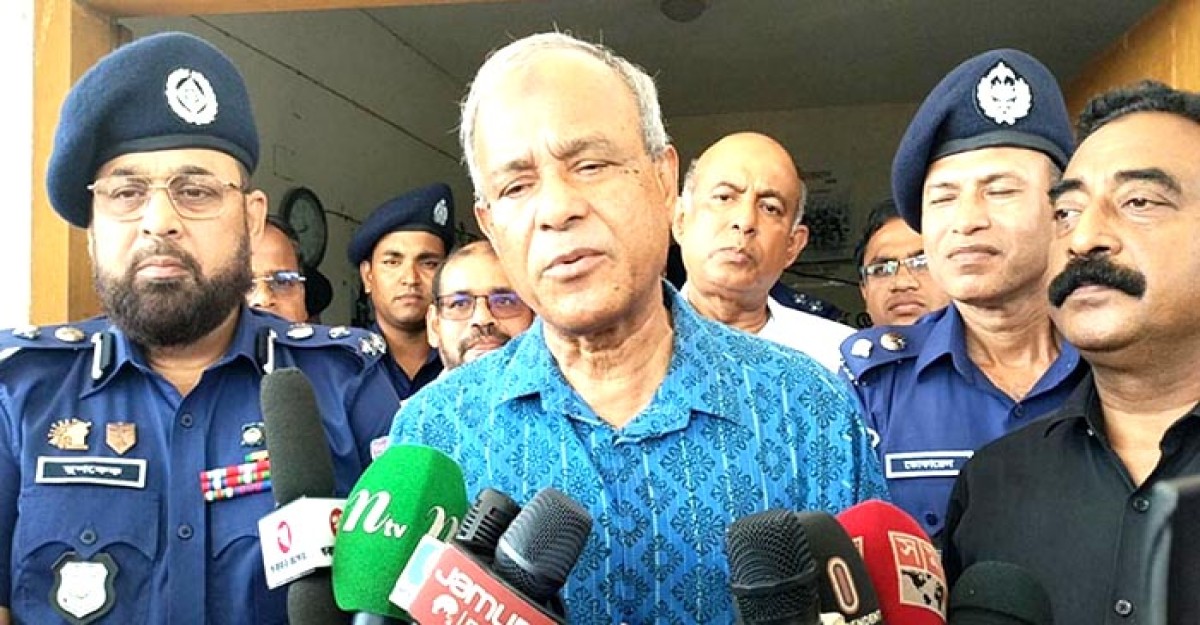 মবে জড়িতদের আইনের আওতায় আনা হবে: স্বরাষ্ট্র উপদেষ্টা
