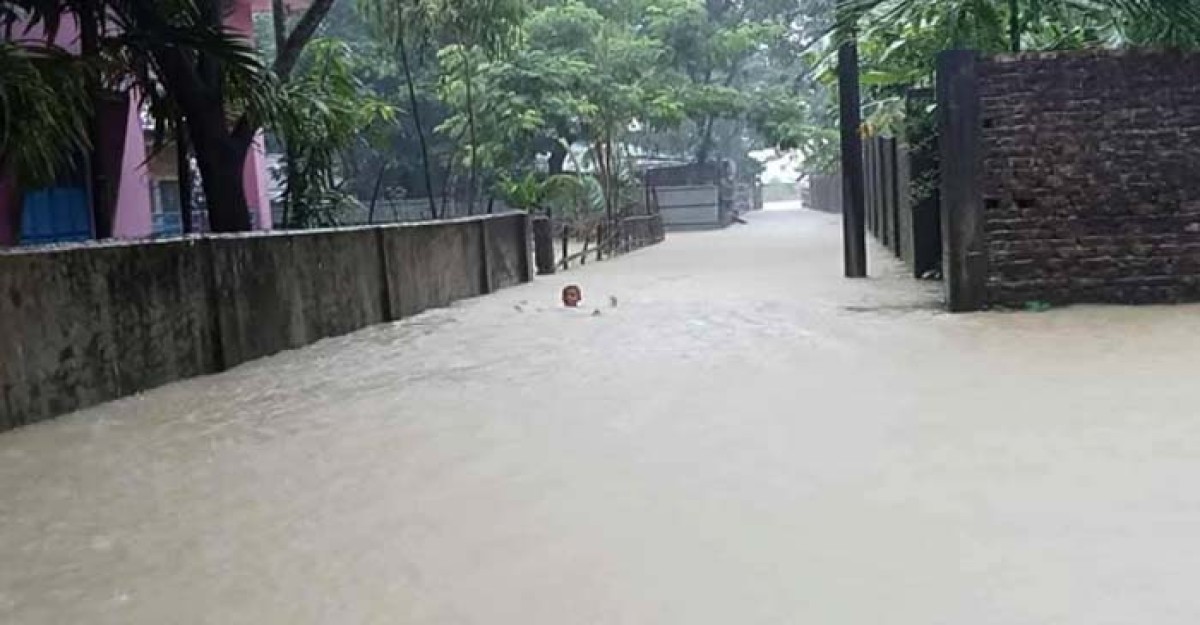 টানা বৃষ্টিতে উখিয়া ও টেকনাফের ৭০ গ্রামের মানুষ পানিবন্দি