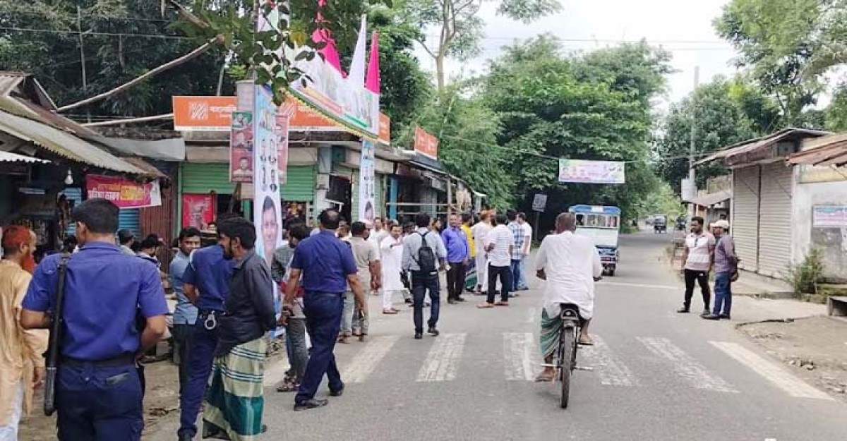 শরীয়তপুরে বিএনপির সমাবেশস্থলের পাশে ককটেল বিস্ফোরণ
