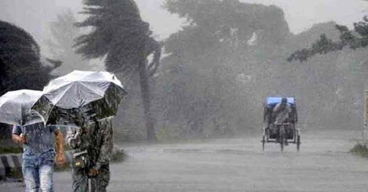 ২৪ ঘণ্টায় ঢাকায় ২৩ মিলিমিটার বৃষ্টিপাত, আজও বজ্রসহ বৃষ্টির পূর্বাভাস