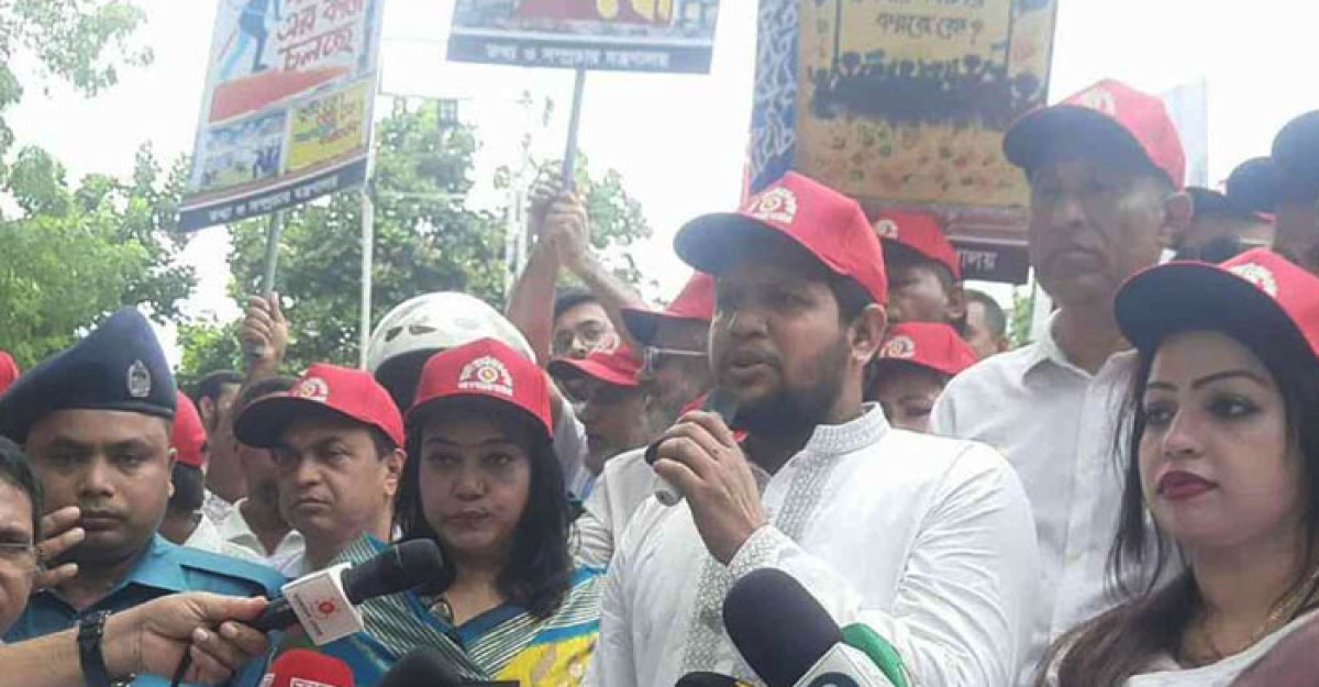 ৫ আগস্টের আগেই প্রকাশ হতে পারে ‘জুলাই ঘোষণাপত্র’: মাহফুজ আলম