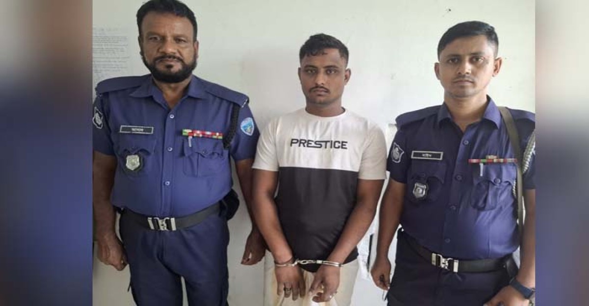 ১২ মামলার আসামি বুলেট ও ছোট মামুন ইয়াবাসহ গ্রেপ্তার