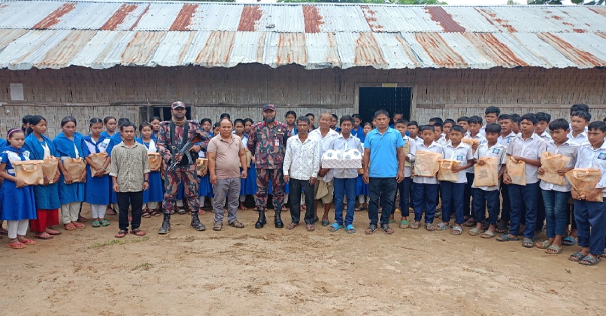 খাতা-কলম নয়, স্বপ্ন দিল রামগড় বিজিবি
