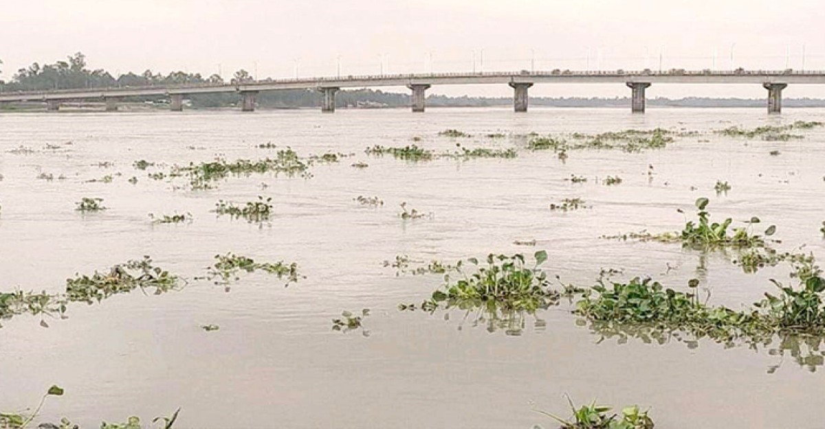 কুড়িগ্রামে নদ-নদীর পানি বৃদ্ধি উজানের ঢল ও বৃষ্টিতে,নিম্নাঞ্চলে বন্যার আশঙ্কা