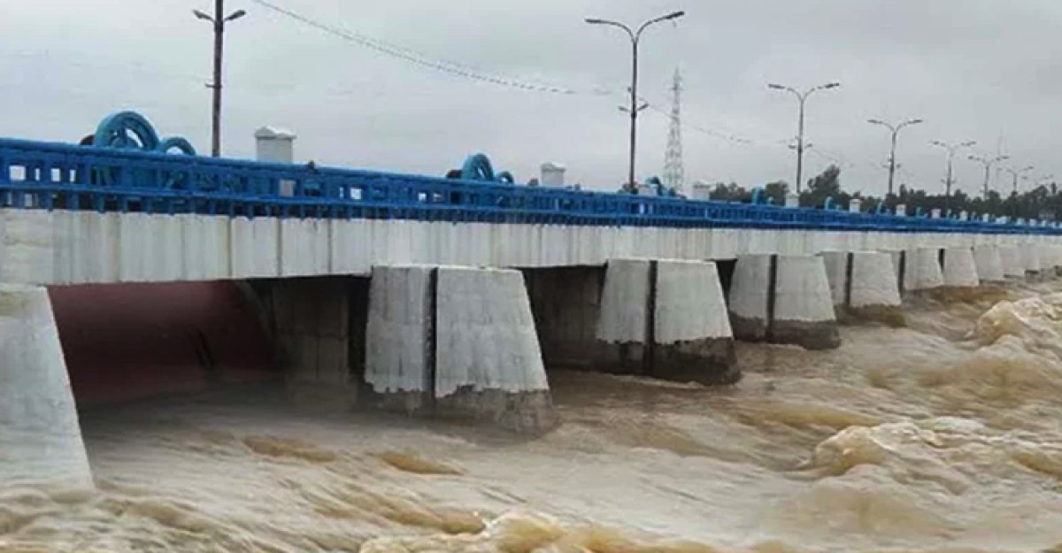 তিস্তার পানি বিপৎসীমার ওপরে,১৫ হাজার মানুষ পানিবন্দি