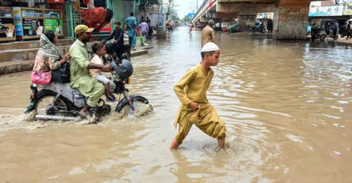 পাকিস্তানে ভয়াবহ বন্যা, দুই দিনে প্রাণহানি ৩৫১