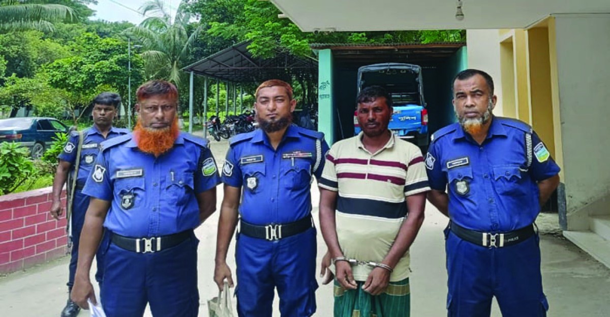 পুলিশের ওপর হামলা করে আসামি ছিনিয়ে নেওয়ার অভিযোগে বিএনপি নেতা গ্রেপ্তার