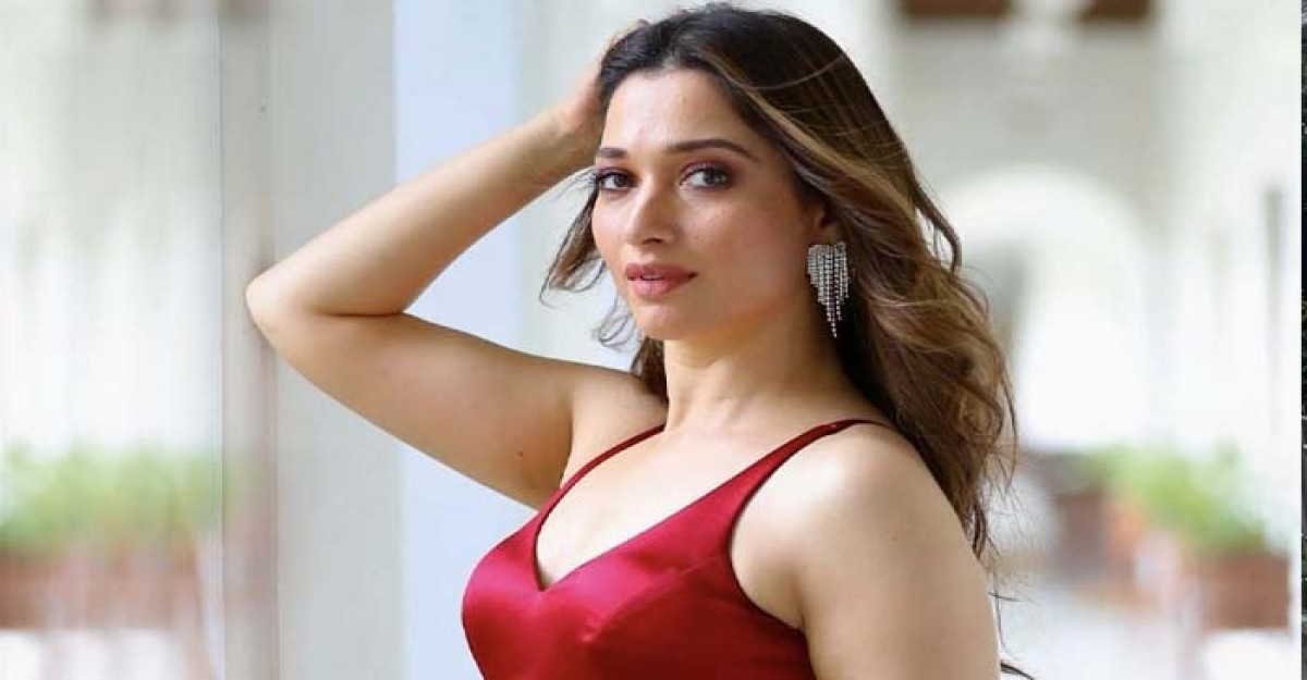 এবার চমক নিয়ে আসছেন তামান্না ভাটিয়া