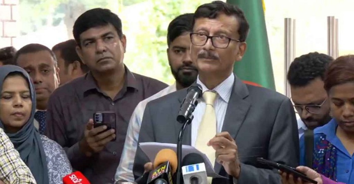 চীনের উদ্যোগ নয়, স্বাভাবিক প্রক্রিয়াতেই পাকিস্তানের সঙ্গে সম্পর্ক: পররাষ্ট্র উপদেষ্টা