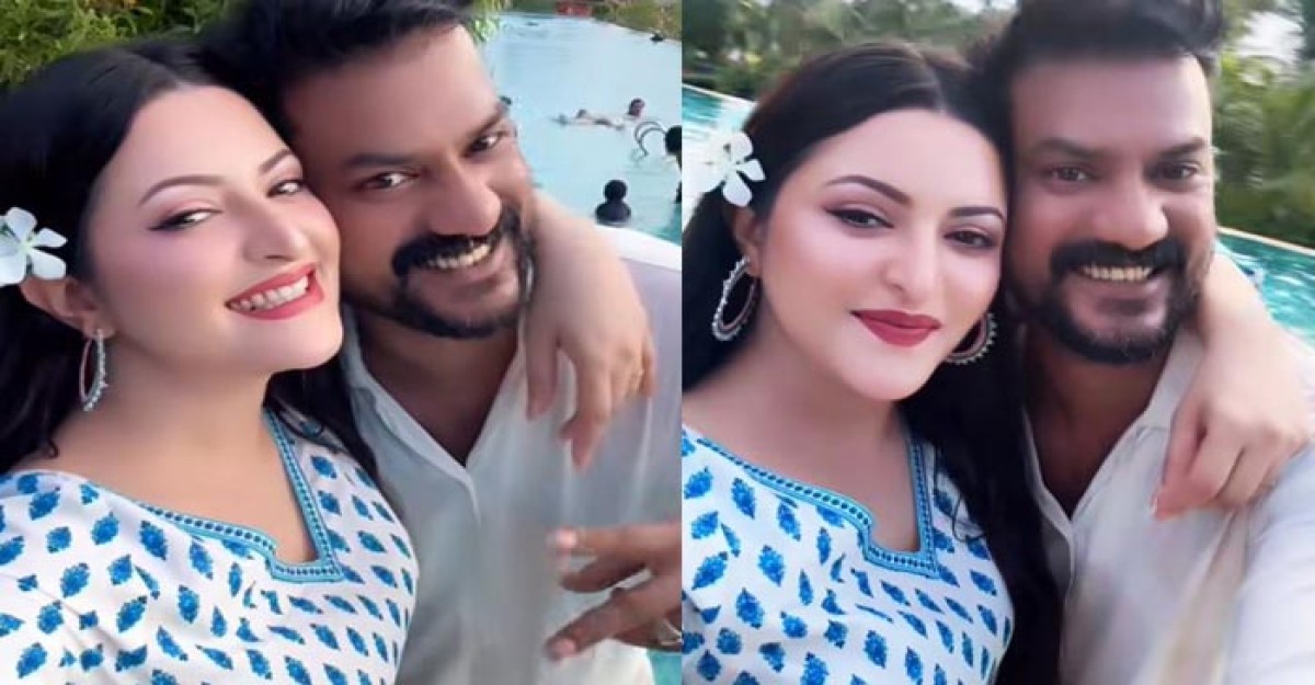 সমুদ্রবিলাসে সহকর্মীকে নিয়ে পরীমনির খুনসুটি