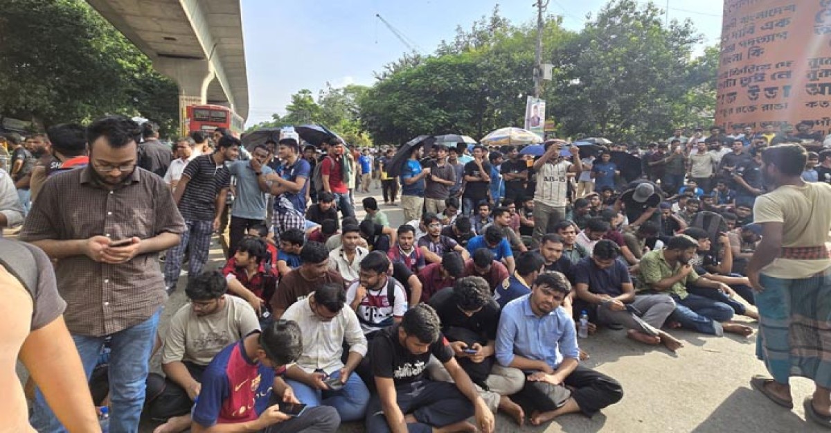 দাবি আদায়ে এবার ‘লংমার্চ টু ঢাকা’ ঘোষণা বুয়েট শিক্ষার্থীদের