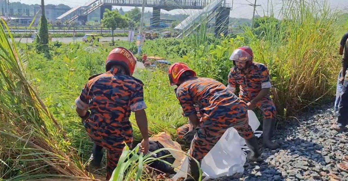 শ্রীনগরে রেলওয়ে আন্ডারপাস থেকে নারীর কাটা লাশ উদ্ধার