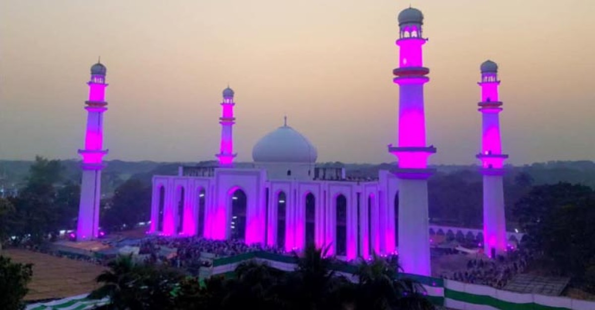 জ্ঞান ও গুণে নবীজীর (সাঃ) শ্রেষ্ঠত্ব