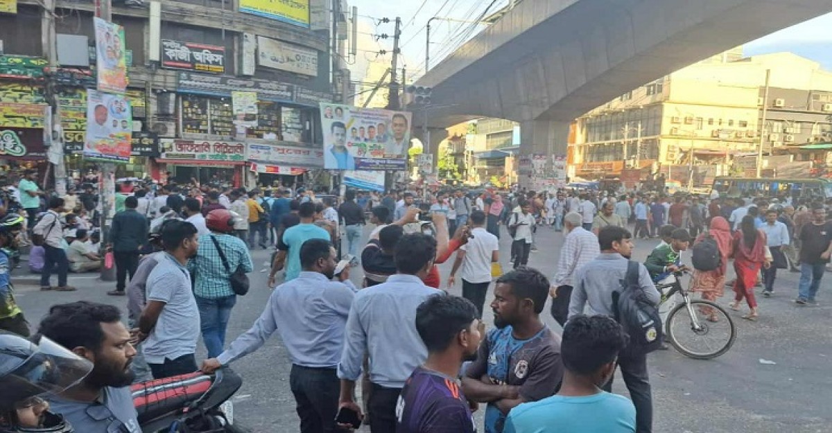 পল্টনে সড়ক অবরোধ, বন্ধ যান চলাচল