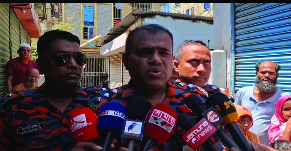 গ্যাস লিকেজ থেকে আগুন, শিশুসহ একই পরিবারের দগ্ধ ৫