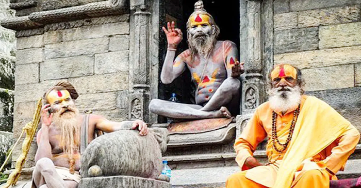 ভারতে ভুয়া ‘বাবা’দের বিরুদ্ধে অভিযানে কয়েকজন বাংলাদেশি গ্রেপ্তার