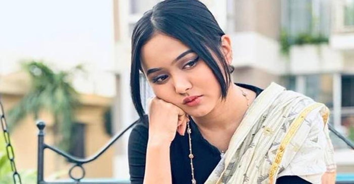 খাদ্যে বিষক্রিয়া নিয়ে গভীর উদ্বেগ প্রকাশ অভিনেত্রী চমকের