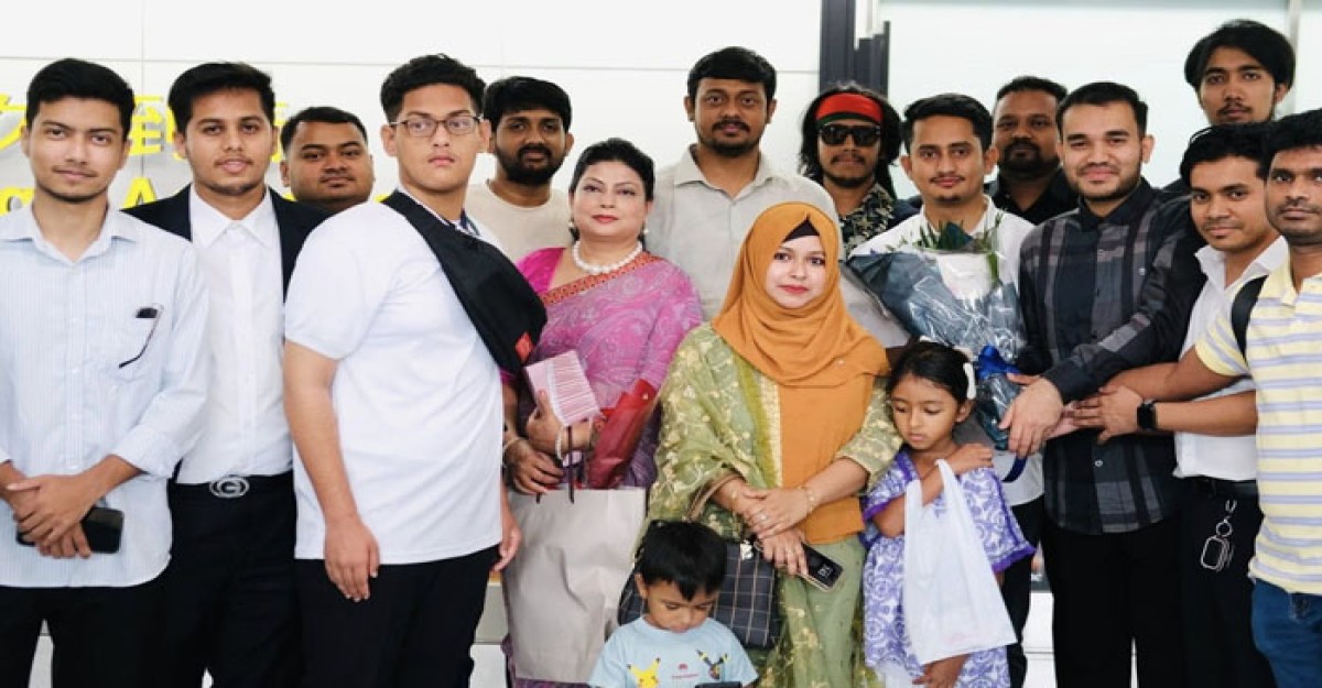 জাপান পৌঁছেছে এনসিপির প্রতিনিধি দল